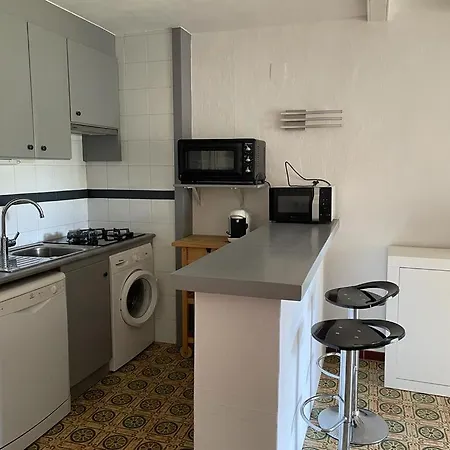 Appartement 1 *